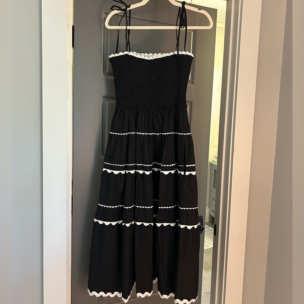 Black and White Maxi/Midi Dress